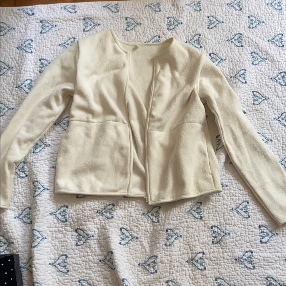 SUPER SOFT zip up sweater with pockets